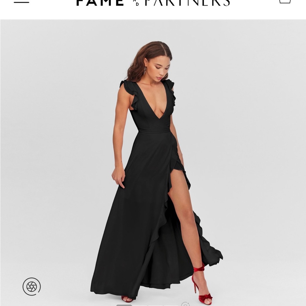 Fame and Partners Kira Black Gown